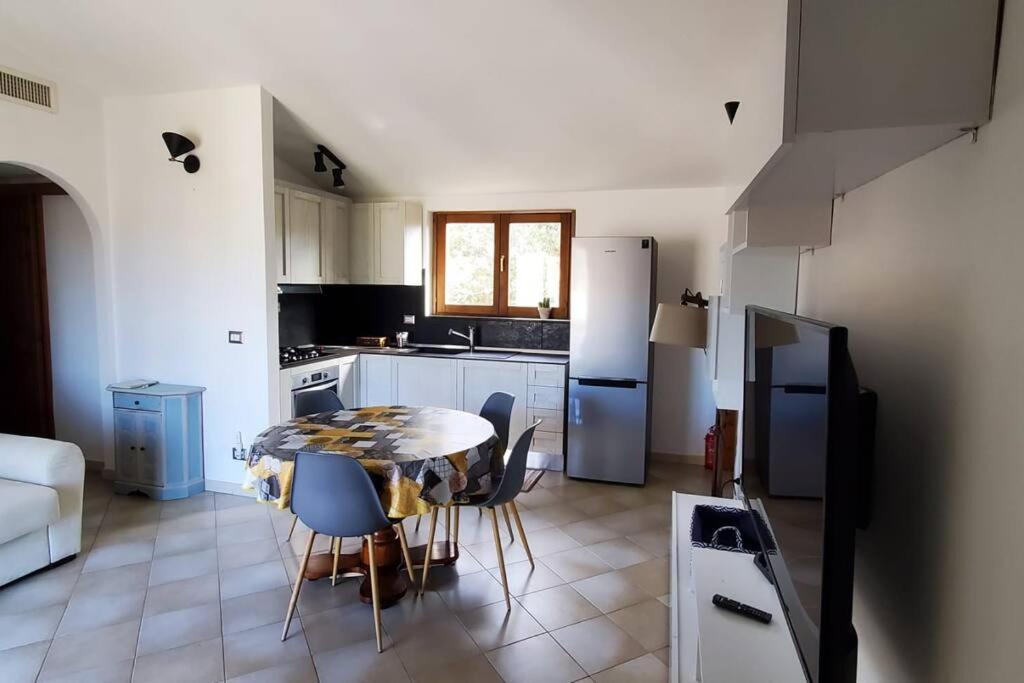 Casa Vacanze Sakè Porto Frailis Àrbatax Esterno foto